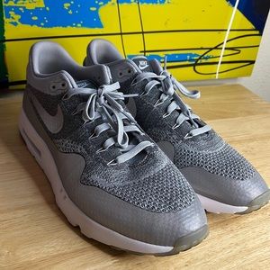 Mens Nike Air Max 1 Ultra Flyknit Preowned size 15!